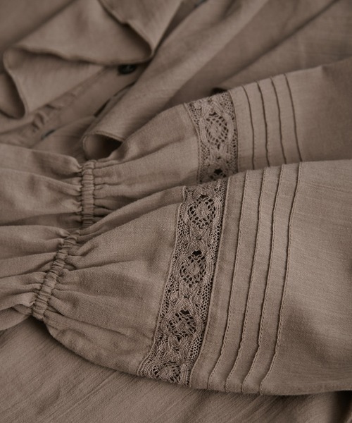 ROPE' PICNIC（ロペピクニック）の「【接触冷感・通気性】お着軽シャツシリーズ/綿ボイルフリルブラウス（シャツ/ブラウス・レディース・ブラック/ブラウン/オフホワイト/サックスブルー/イエロー・38）」の21枚目の写真