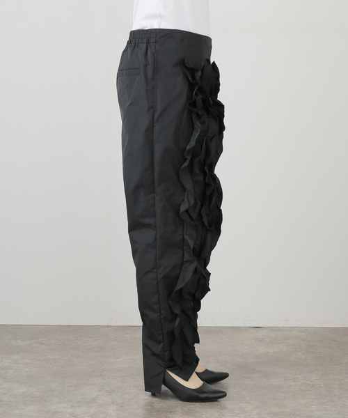 TOGA PULLA（トーガ　プルラ）の「TOGA PULLA MEMORY TAFFTA PANTS TP251-FF231：パンツ（その他パンツ・レディース・ブラック・36/34）」の7枚目の写真