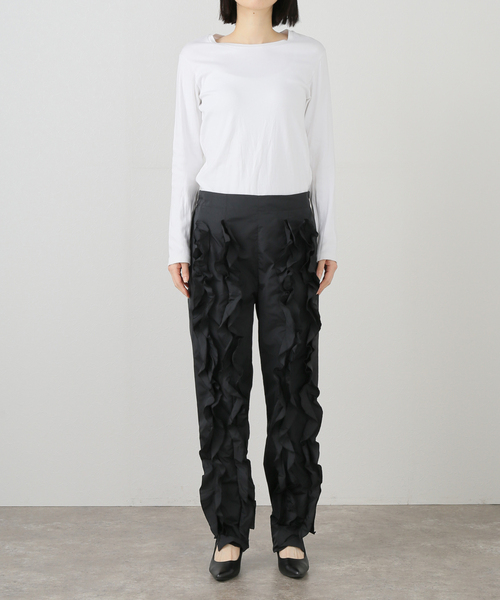 TOGA PULLA（トーガ　プルラ）の「TOGA PULLA MEMORY TAFFTA PANTS TP251-FF231：パンツ（その他パンツ・レディース・ブラック・36/34）」の17枚目の写真