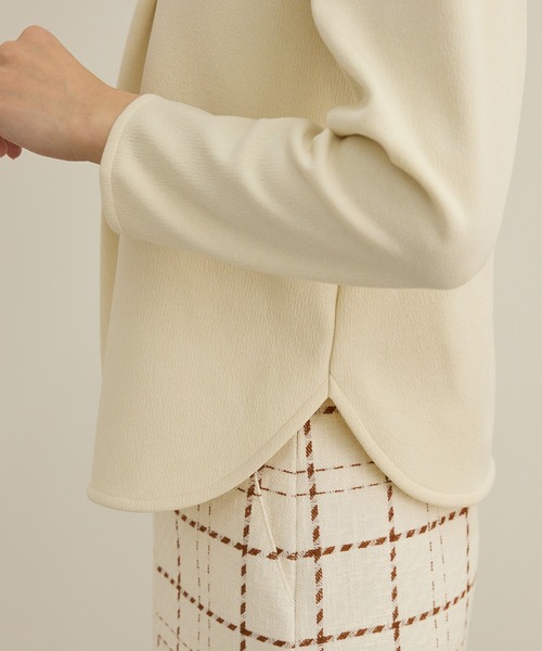 ROPE'（ロペ）の「【洗える】ジャガードニットプルオーバー（梨地プルオーバー）/セットアップ対応（Tシャツ/カットソー・レディース・ベージュ/ネイビー・36/38）」の10枚目の写真