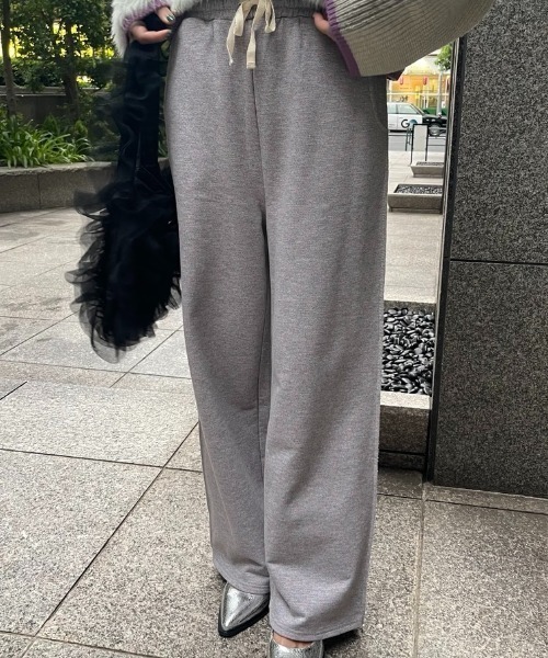 ROSE BUD(ローズバッド)の「【WEB・一部店舗限定】ラメスウェットパンツ(スウェットパンツ・レディース・グレー/ピンク・ONE SIZE)」の3枚目の写真