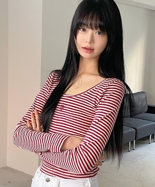 muahmuah(ムーアムーア)の「A'GEM/9 × .kom 『muah muah/ムーアムーア』 STRIPE U NECK LONG SLEEVE T-SHIRT/ストライプ U ネック 長袖カットソー(Tシャツ/カットソー・レディース・ブラック/カーキ/レッド・FREE)」の7枚目の写真