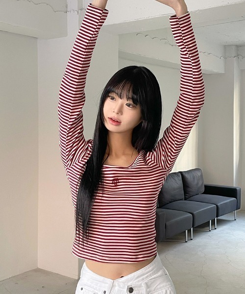 muahmuah(ムーアムーア)の「A'GEM/9 × .kom 『muah muah/ムーアムーア』 STRIPE U NECK LONG SLEEVE T-SHIRT/ストライプ U ネック 長袖カットソー(Tシャツ/カットソー・レディース・ブラック/カーキ/レッド・FREE)」の9枚目の写真