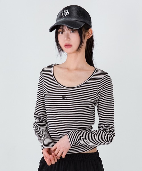 muahmuah(ムーアムーア)の「A'GEM/9 × .kom 『muah muah/ムーアムーア』 STRIPE U NECK LONG SLEEVE T-SHIRT/ストライプ U ネック 長袖カットソー(Tシャツ/カットソー・レディース・ブラック/カーキ/レッド・FREE)」の4枚目の写真