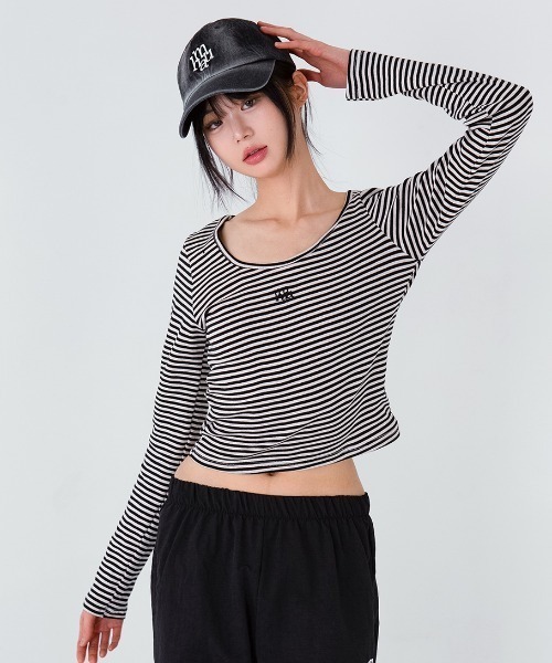 muahmuah(ムーアムーア)の「A'GEM/9 × .kom 『muah muah/ムーアムーア』 STRIPE U NECK LONG SLEEVE T-SHIRT/ストライプ U ネック 長袖カットソー(Tシャツ/カットソー・レディース・ブラック/カーキ/レッド・FREE)」の20枚目の写真