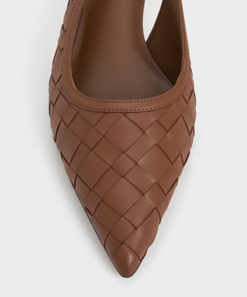 CHARLES & KEITH(チャールズ & キース)の「ウーブン ポインテッドトゥスリングバックパンプス(パンプス・レディース・ブラック/オフホワイト/ブラウン系その他3/バーガンディー・25cm/24.5cm/23.5cm/23cm/22.5cm/22cm/26.5cm/25.5cm)」の20枚目の写真