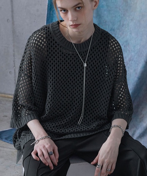 SERACE（セラス）の「【SERACE】Loose silhouette sheer mesh short sleeve knit / ルーズシルエットシアーメッシュ半袖ニット（Tシャツ/カットソー・メンズ・ブラック/ブラック×グレー/ホワイト/ブラック×ホワイト/グレー/ブラック系/ブルー系・S/M/L）」の6枚目の写真