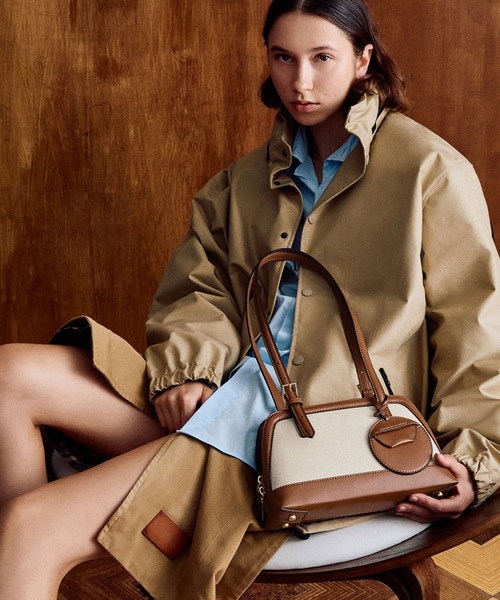 CHARLES & KEITH◆Enola エロンゲート ハンドルバッグ◆送料込 CHARLES ＆ KEITH トートバッグ Enola エノラ イロンゲイ
