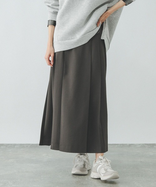 GLOBAL WORK(グローバルワーク)の「イージーケアチノプリーツスカート/290670(スカート・レディース・ベージュ/スミクロ/グレイッシュベージュ・LARGE/MEDIUM)」の2枚目の写真