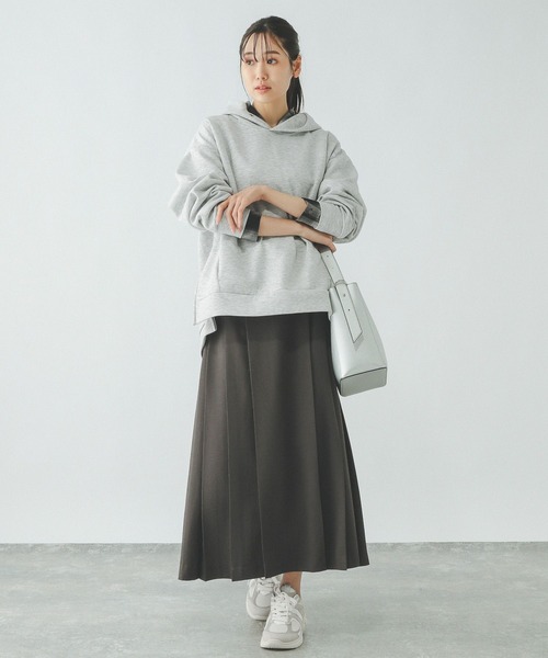 GLOBAL WORK(グローバルワーク)の「イージーケアチノプリーツスカート/290670(スカート・レディース・ベージュ/スミクロ/グレイッシュベージュ・LARGE/MEDIUM)」の5枚目の写真