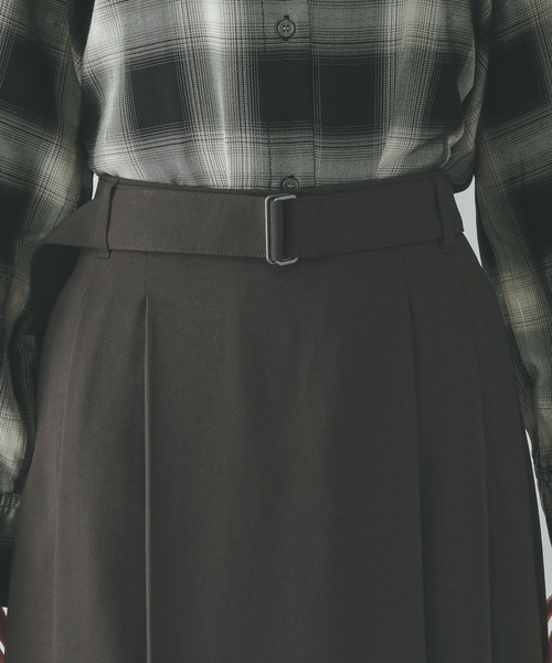 GLOBAL WORK(グローバルワーク)の「イージーケアチノプリーツスカート/290670(スカート・レディース・ベージュ/スミクロ/グレイッシュベージュ・LARGE/MEDIUM)」の12枚目の写真