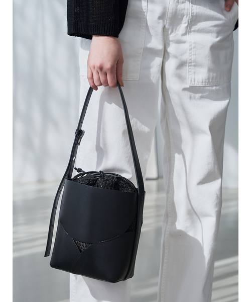 LE TALON(ルタロン)の「LE TALON cutting bag(ショルダーバッグ・レディース・ベージュ/ブラック・FREE)」の4枚目の写真