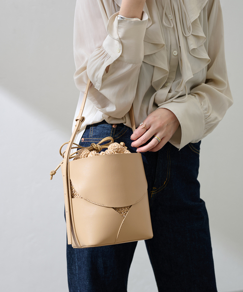LE TALON(ルタロン)の「LE TALON cutting bag(ショルダーバッグ・レディース・ベージュ/ブラック・FREE)」の11枚目の写真