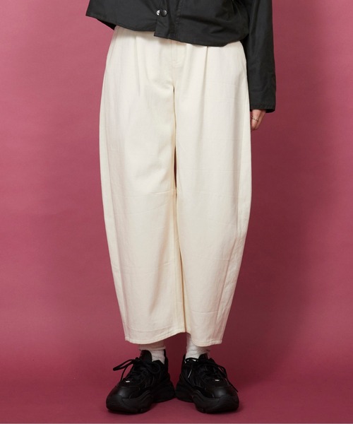 unrelaxing（アンリラクシング）の「ワンタックウルトラバギーカーブデニム（デニムパンツ・レディース・キナリ/インディゴブルー・マルチサイズ）」の19枚目の写真