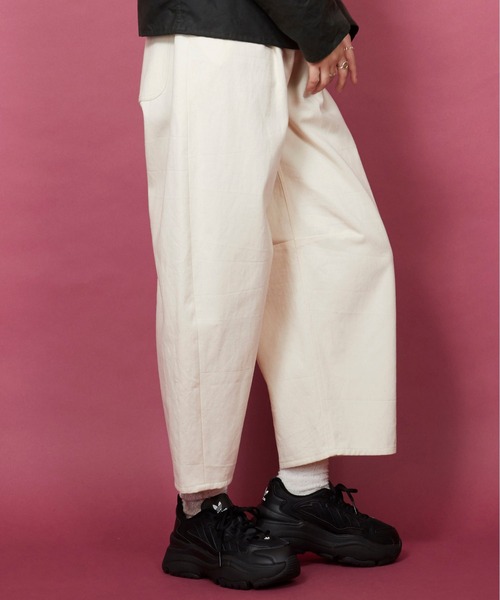 unrelaxing（アンリラクシング）の「ワンタックウルトラバギーカーブデニム（デニムパンツ・レディース・キナリ/インディゴブルー・マルチサイズ）」の20枚目の写真