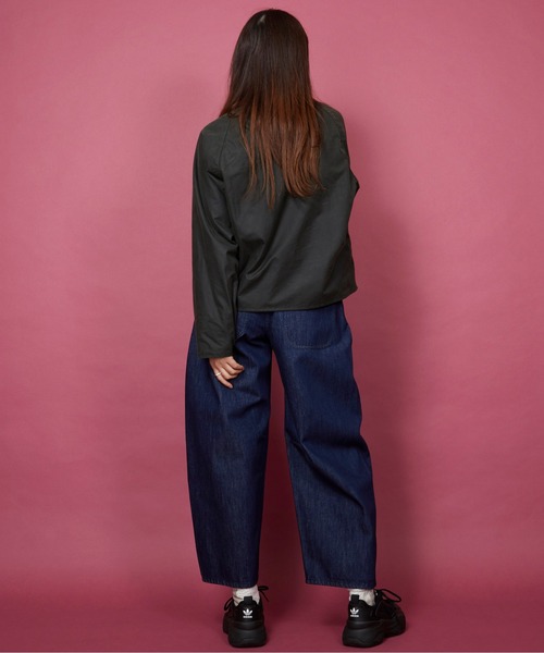 unrelaxing（アンリラクシング）の「ワンタックウルトラバギーカーブデニム（デニムパンツ・レディース・キナリ/インディゴブルー・マルチサイズ）」の8枚目の写真