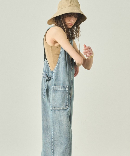 kha:ki(カーキ)の「「KHA:KI / カーキ」 Vネックオーバーオール V-NECK OVERALLS(サロペット/オーバーオール・レディース・インディゴブルー/ライトインディゴブルー・1/2)」の4枚目の写真