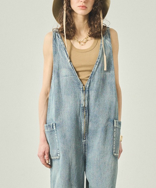 kha:ki(カーキ)の「「KHA:KI / カーキ」 Vネックオーバーオール V-NECK OVERALLS(サロペット/オーバーオール・レディース・インディゴブルー/ライトインディゴブルー・1/2)」の7枚目の写真