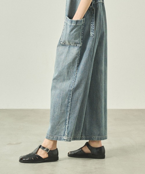 kha:ki(カーキ)の「「KHA:KI / カーキ」 Vネックオーバーオール V-NECK OVERALLS(サロペット/オーバーオール・レディース・インディゴブルー/ライトインディゴブルー・1/2)」の9枚目の写真