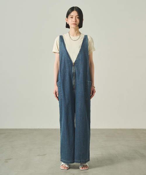 kha:ki(カーキ)の「「KHA:KI / カーキ」 Vネックオーバーオール V-NECK OVERALLS(サロペット/オーバーオール・レディース・インディゴブルー/ライトインディゴブルー・1/2)」の13枚目の写真