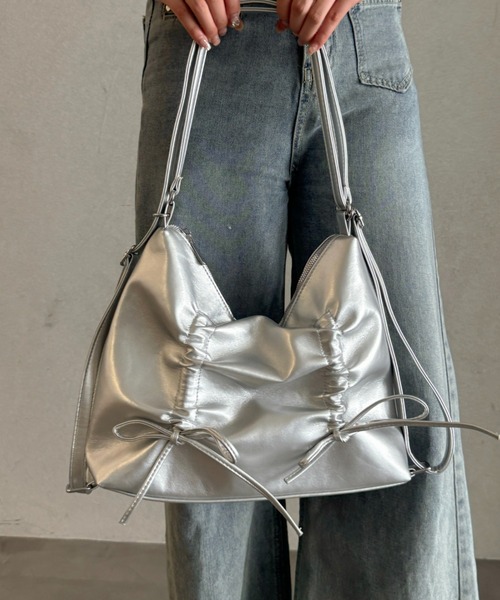 efill（エフィル）の「ルーシュ リボン ショルダーバッグ（ショルダーバッグ・レディース・ブラック/シルバー・FREE）」の13枚目の写真