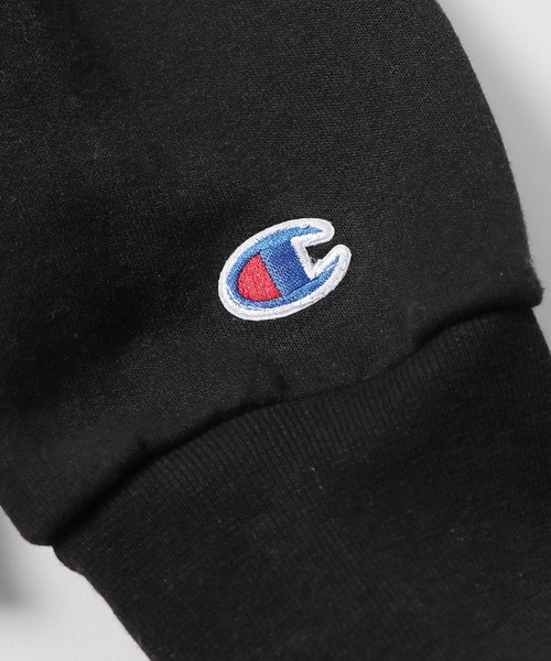 Champion(チャンピオン)の「Champion/ HOODED OVER SIZE / S700 2026年秋冬 秋服Champion/ HOODED OVER SIZE / S700 2026年秋冬 秋服 秋服 冬服(パーカー・メンズ・ホワイト/グレー/ローズ/サンドベージュ/マルーン/ネイビー/チャコール/ダークグレー/ブラック・S/XL/L/M)」の16枚目の写真