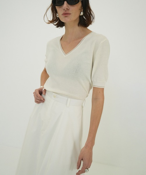 CLANE アイボリー Vネック ニット セール】LINE V NECK KNIT TOPS（ニット/セーター）｜CLANE