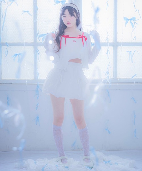 repipi armario(レピピ アルマリオ)の「【girly line】リボンツキシシュウキャミ(キャミソール・キッズ・ホワイト×レッド/ホワイト×ブラック/グレー・SMALL/MEDIUM/LARGE)」の4枚目の写真