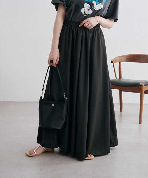 Omekashi（オメカシ）の「リラクシングフレアスカート（スカート・レディース・オフホワイト/ブラック/ブラウン・36/38）」の14枚目の写真