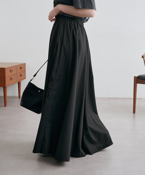 Omekashi（オメカシ）の「リラクシングフレアスカート（スカート・レディース・オフホワイト/ブラック/ブラウン・36/38）」の16枚目の写真