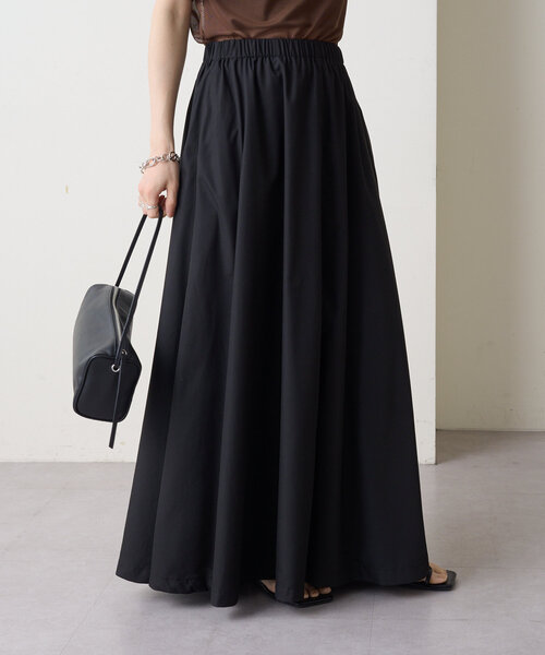 Omekashi（オメカシ）の「リラクシングフレアスカート（スカート・レディース・オフホワイト/ブラック/ブラウン・36/38）」の12枚目の写真