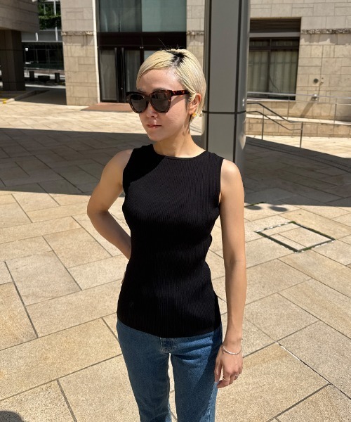 バックオープンニットノースリトップス バックオープンニットノースリトップス（Tシャツ/カットソー