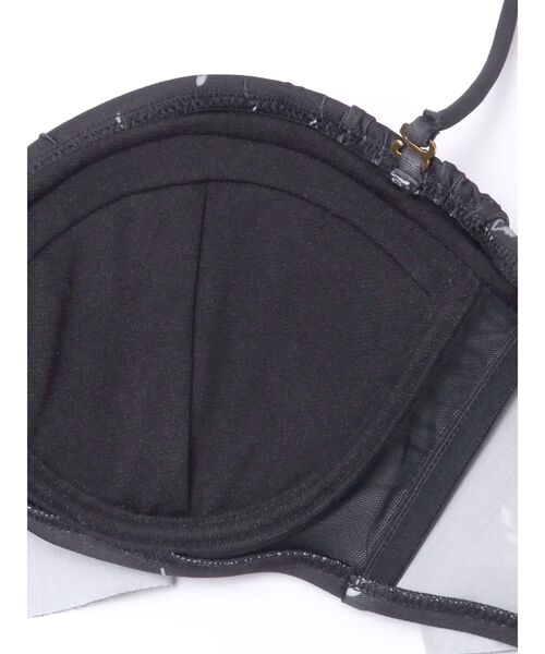 RESEXXY（リゼクシー）の「フリルデザインビキニ（水着・レディース・ホワイト/ブラック・FREE）」の8枚目の写真