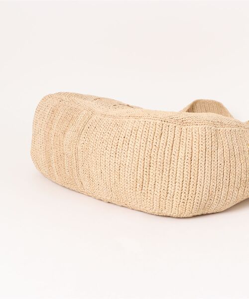 STELLA McCARTNEY（ステラマッカートニー）の「Logo Large Hobo Eco Crochet Raffia / ロゴ ラージ ホーボーエコ クロシェ ラフィア（トートバッグ・レディース・ナチュラル・ONE SIZE）」の3枚目の写真
