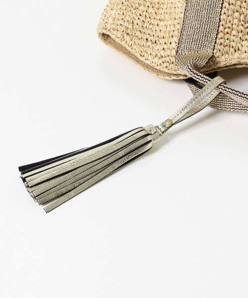 VIOLAd'ORO（ヴィオラドーロ）の「VIOLAd’ORO　SANDRO V-8087（かごバッグ・レディース・ブラック/ゴールド/ゴールド系その他・ONE）」の10枚目の写真