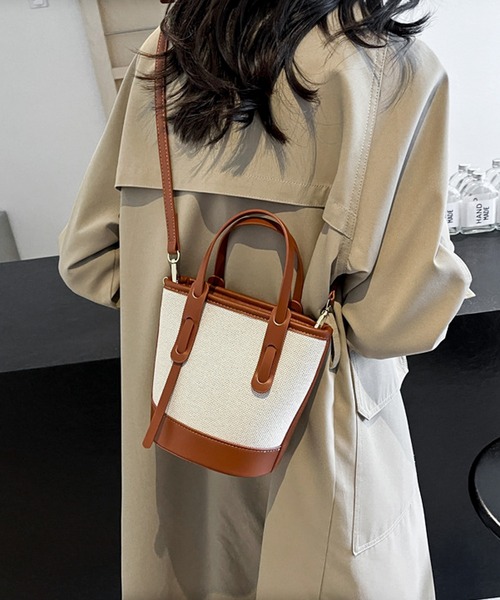 JOHNNY WOLF(ジョニーウルフ)の「MARCILE 2WAY ミニショルダーバッグ(ショルダーバッグ・レディース・ダークブラウン/ブラック/ブラウン・フリー)」の22枚目の写真