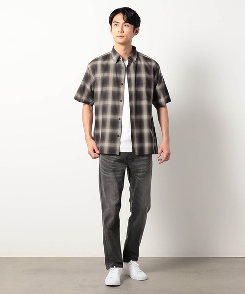 Grand PARK（グランドパーク）の「[シャツ+Tシャツ　セットアイテム]アンサンブルパナマオンブレチェック半袖シャツ（シャツ/ブラウス・メンズ・ブラウン/グレー/ブラック・LARGE/X-LARGE/MEDIUM）」の4枚目の写真