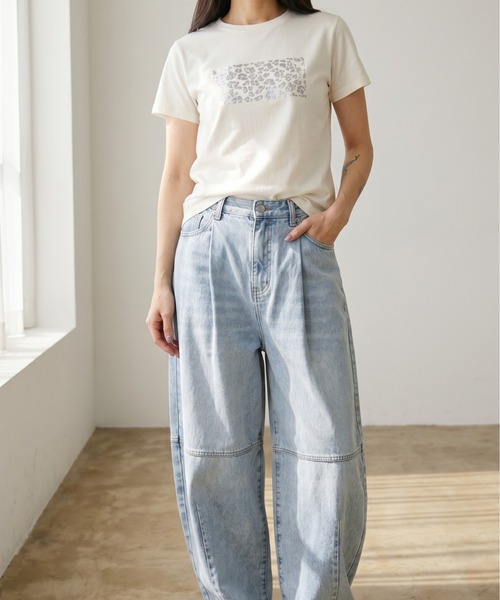 Per sist ence(パーシエンス)の「綿天竺コンパクト柄箔Tシャツ(Tシャツ/カットソー・レディース・ホワイト系3/ホワイト系1/ホワイト系2/グレー系2/グレー系3/グレー系1・ONE SIZE)」の9枚目の写真