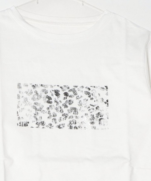 Per sist ence(パーシエンス)の「綿天竺コンパクト柄箔Tシャツ(Tシャツ/カットソー・レディース・ホワイト系3/ホワイト系1/ホワイト系2/グレー系2/グレー系3/グレー系1・ONE SIZE)」の10枚目の写真