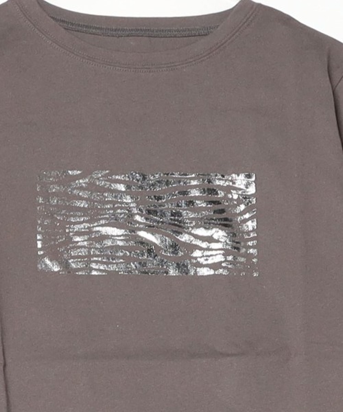Per sist ence(パーシエンス)の「綿天竺コンパクト柄箔Tシャツ(Tシャツ/カットソー・レディース・ホワイト系3/ホワイト系1/ホワイト系2/グレー系2/グレー系3/グレー系1・ONE SIZE)」の14枚目の写真