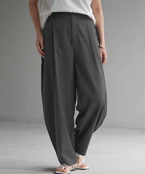 HUG.U（ハグユー）の「接触冷感 カーブパンツ（スラックス・レディース・ブラック/グリーン/グレー/ライトベージュ・L/M/LL）」の8枚目の写真