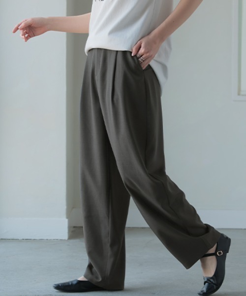 HUG.U（ハグユー）の「接触冷感 カーブパンツ（スラックス・レディース・ブラック/グリーン/グレー/ライトベージュ・L/M/LL）」の9枚目の写真