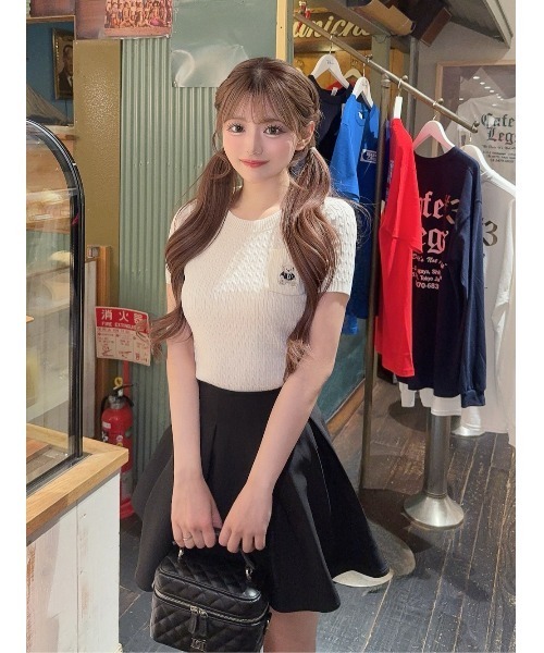 Darich（ダーリッチ）の「Dベアケーブルニットトップス（ニット/セーター・レディース・イエロー/ネイビー/ホワイト/ピンク/グレー/サックスブルー・FREE）」の22枚目の写真