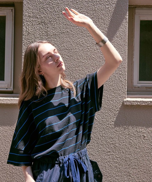 RNA-N(アールエヌエーエヌ)の「M2497 ボーダールーズT(Tシャツ/カットソー・レディース・ホワイト×ブラック/グレイッシュベージュ/グレー/ブラック×ブルー・FREE)」の19枚目の写真