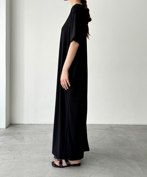 CANAL JEAN（キャナルジーン）の「El mar　ランダムテレコハーフスリーブワンピース（ワンピース・レディース・ブラック・ONE SIZE）」の6枚目の写真