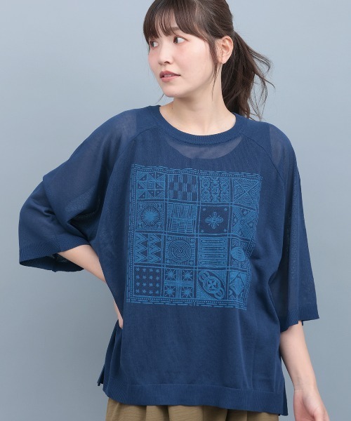 チチカカ(チチカカ)の「シアーニットインナー付プルオーバー(Tシャツ/カットソー・レディース・グレー/レンガ/ネイビー・FREE)」の2枚目の写真