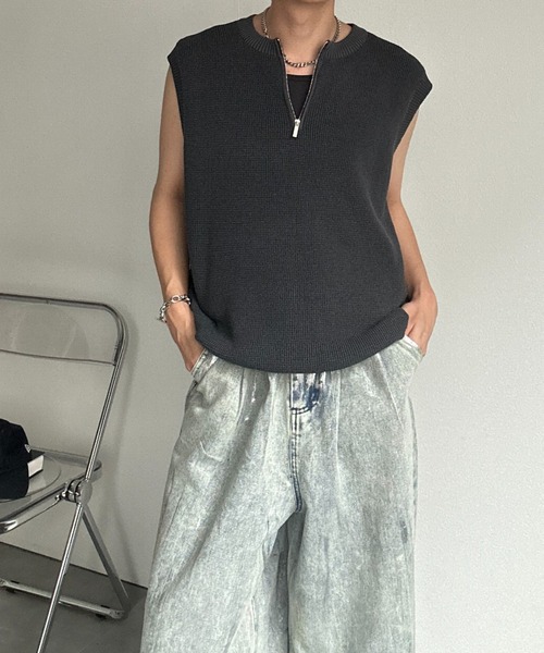 CREARE -LINO-（クレアーレリノ）の「シンプルハーフジップベスト（ベスト・メンズ・チャコール/モカ/ベージュ/ブラック・MEDIUM/LARGE）」の15枚目の写真