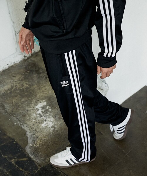 PUBLUX(パブリュクス)の「adidas/アディダス アディカラークラシックスファイヤーバードトラックパンツ【限定展開】(その他パンツ・メンズ・ブラック/ネイビー/チャコールグレー・LARGE/MEDIUM/XX-LARGE/X-LARGE)」の2枚目の写真