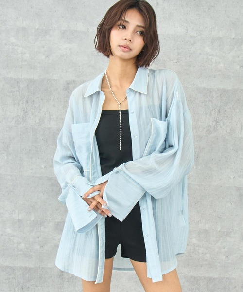 ANAP(アナップ)の「配色パイピング ビッグカフス オーバーサイズシャツ(シャツ/ブラウス・レディース・ブラウン/イエロー/ブルー・FREE)」の3枚目の写真