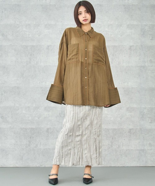 ANAP(アナップ)の「配色パイピング ビッグカフス オーバーサイズシャツ(シャツ/ブラウス・レディース・ブラウン/イエロー/ブルー・FREE)」の5枚目の写真